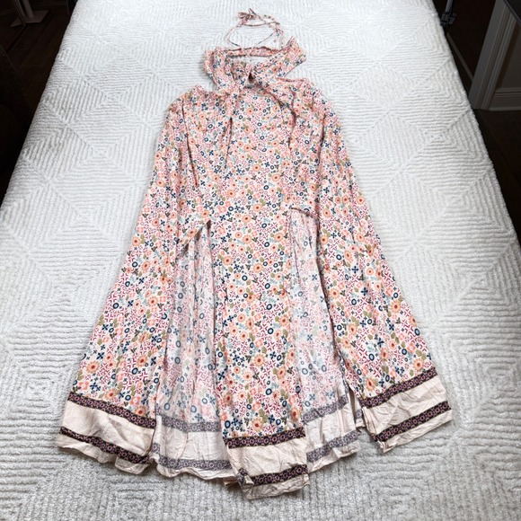 Chelsea & Violet Dresses & Skirts - Chelsea & Violet Cold Shoulder Halter Midi Dress Women's S Peasant Cottagecore